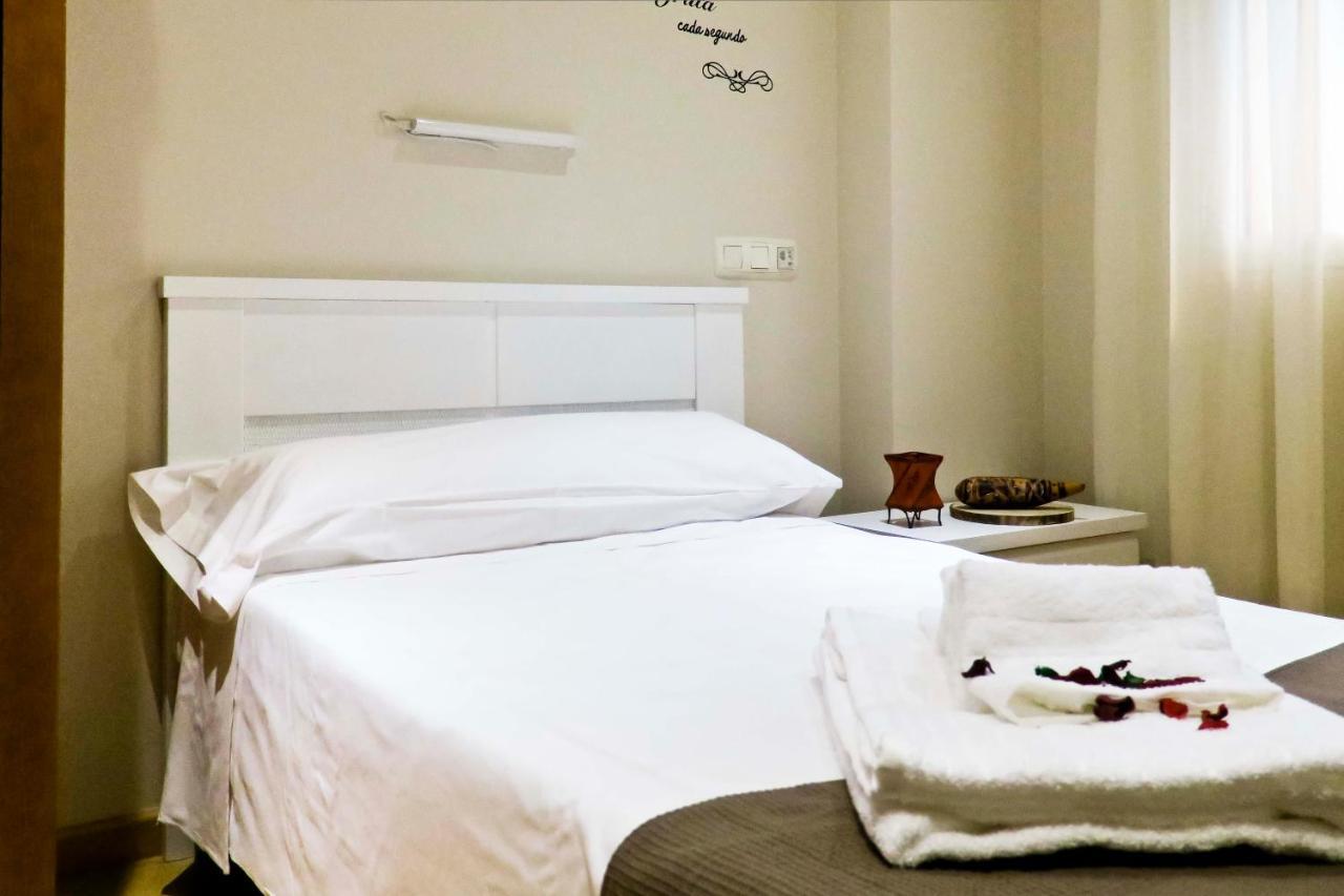 Habitaciones Albero Торо Экстерьер фото
